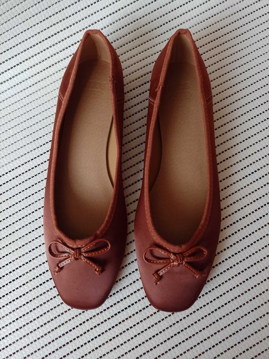 (40) ASOS/ Brązowe baleriny biznesowe z Londynu, NOWE