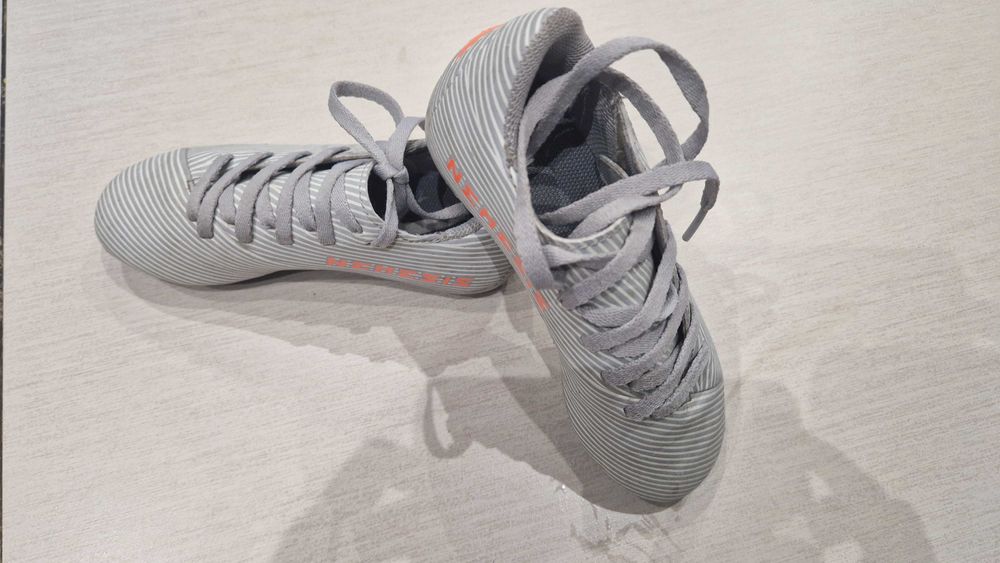 Buty korki Adidas Nemeziz rozm. 30