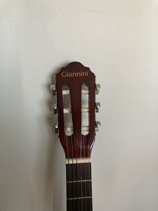 Guitarra giannini como nova