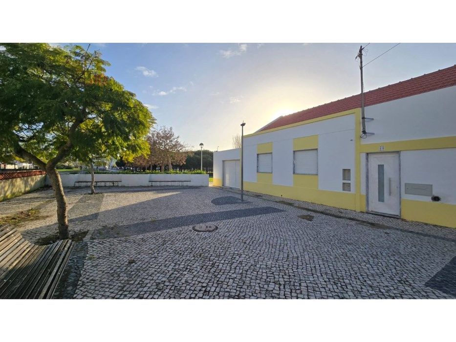 Moradia renovada para venda em São Francisco, Alcochete