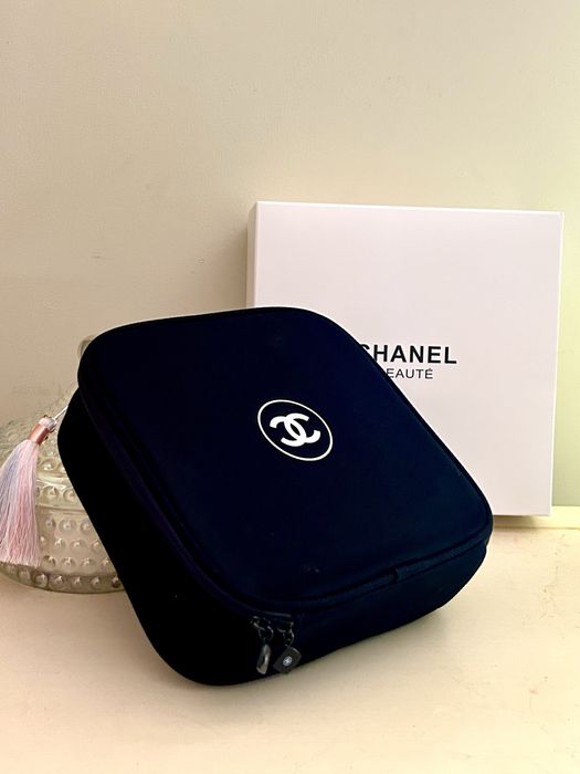 Kosmetyczka Chanel Beauty