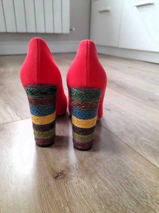 Nine West czółenka na słupku