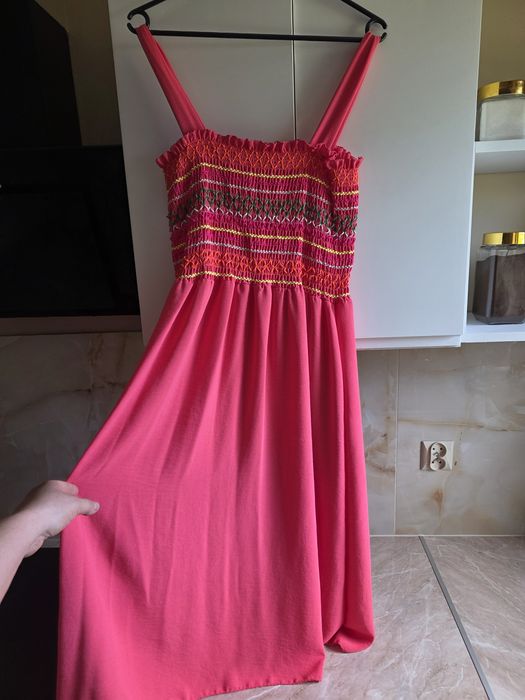 Sukienka Koralowa na upały Plus Size
