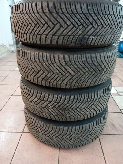 Oryginalne Alufelgi Audi Q5 17 " 5x112 Opony wielosezonowe  235/65/17