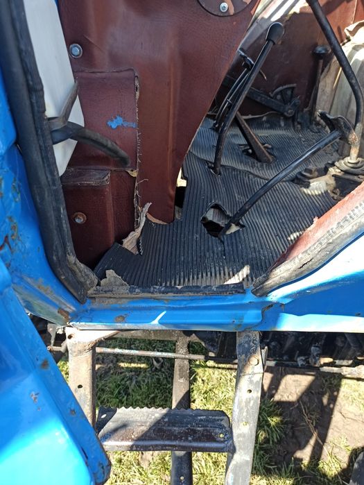 Трактор МТЗ 80 Білорус