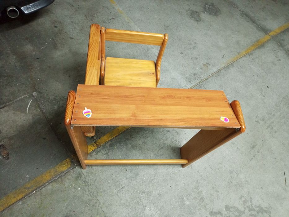 Escrivaninha de criança