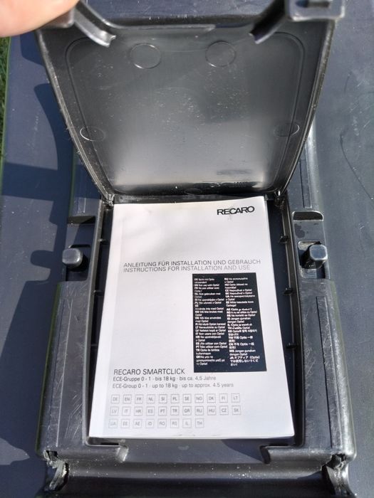 Recaro Privia z bazą ISOFIX