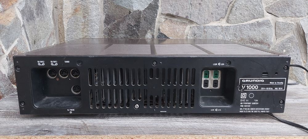 Grundig V-  1000