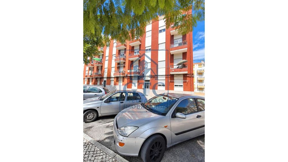 Apartamento T2 Baixa da Banheira