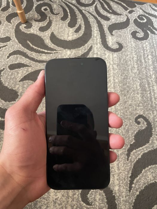 Продам 15 про макс