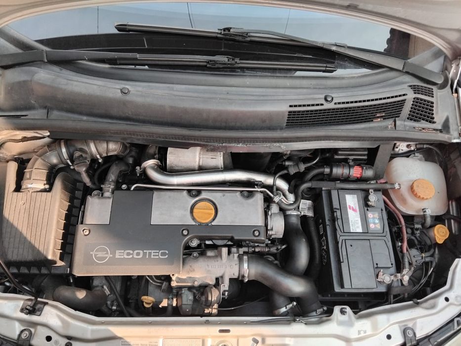 Vendo Opel Zafira 2.2DTI