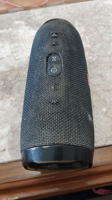 Coluna Portátil Bluetooth JBL Charge - 3