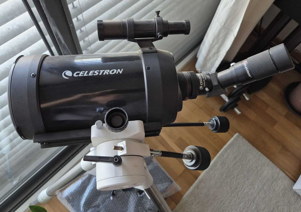 Telescópio Celestron C5 + vários acessórios