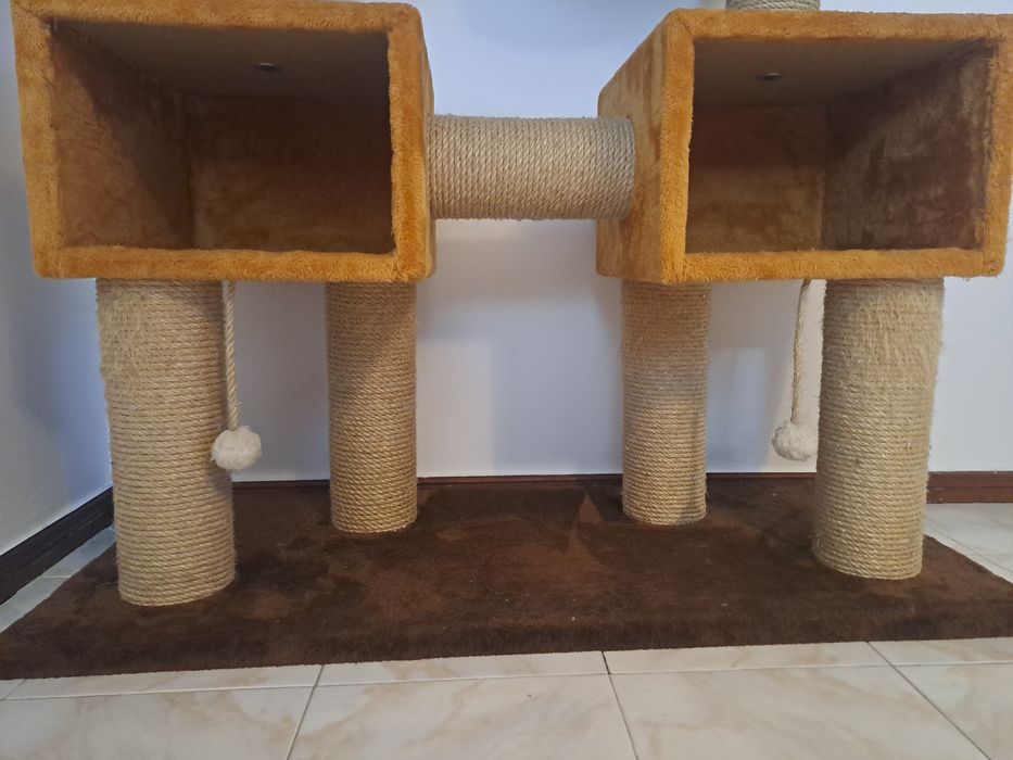 Arranhador  2 ou mais gatos