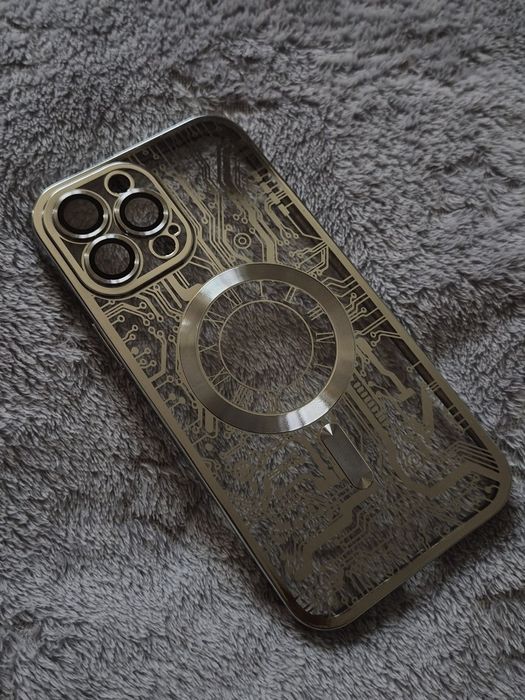 чохол на iPhone 13 pro max