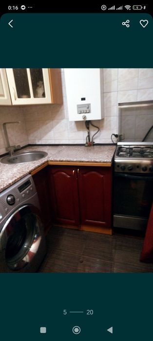 1-ка постійно є опалення і горяча вода, без комісії. м. Житомирська.