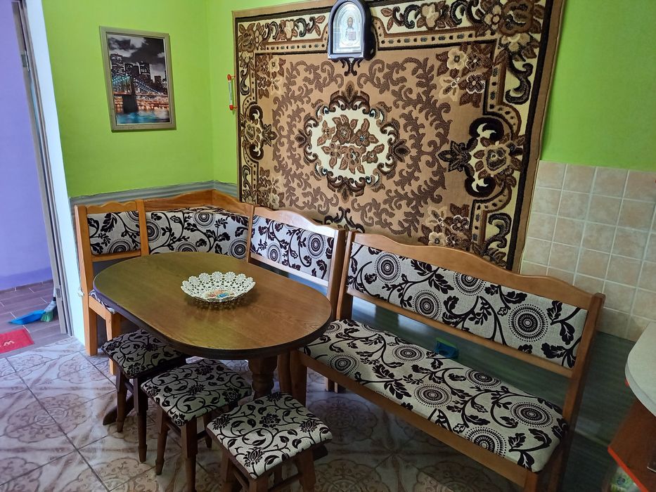 Здається житло в селі Кваси