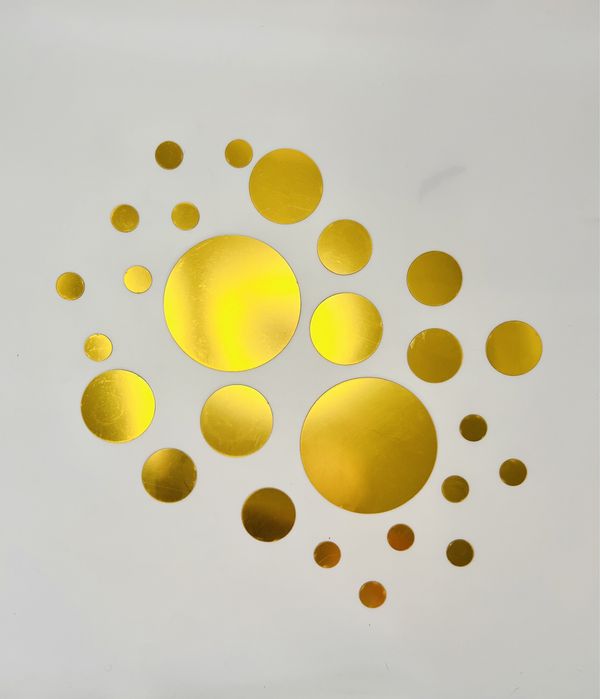 Lustrzane naklejki na sciane  kółka koła zlote 26 szt