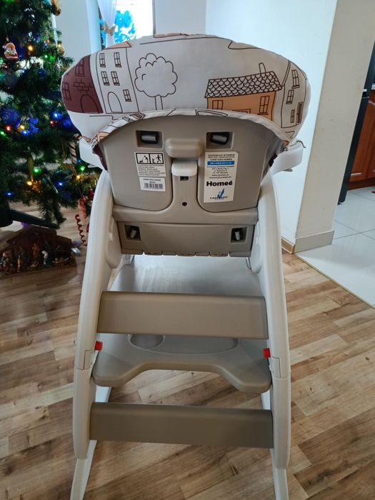 Krzesełko do karmienia Caretero