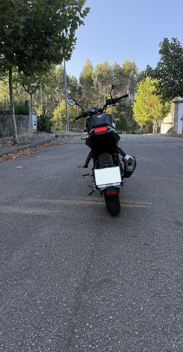 Benelli Leoncino 125 | 2024 | Apenas 2.926 KM