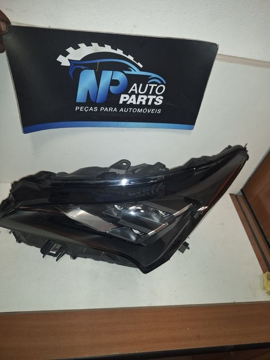 Farol esquerdo Lexus Nx