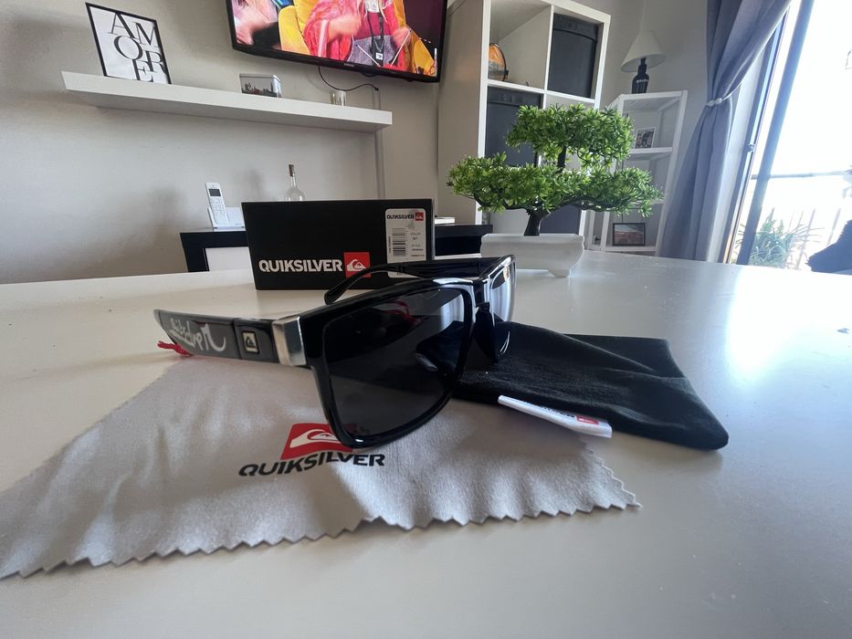 Oculos sol Quiksilver novos