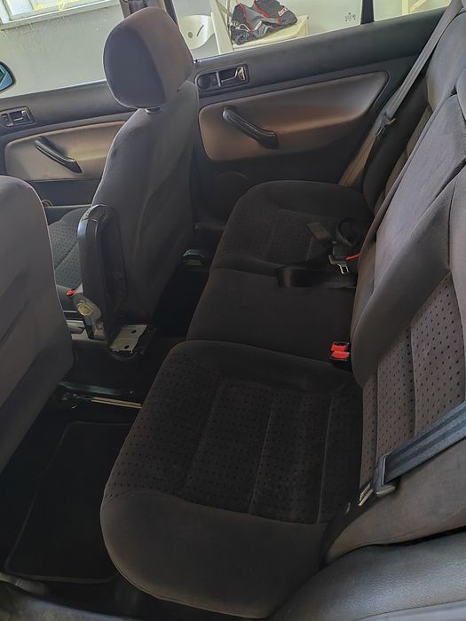 VW Golf 1.4i  Gasolina GPL A/C Bom estado
