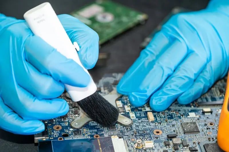 IT Technician444094006019368964