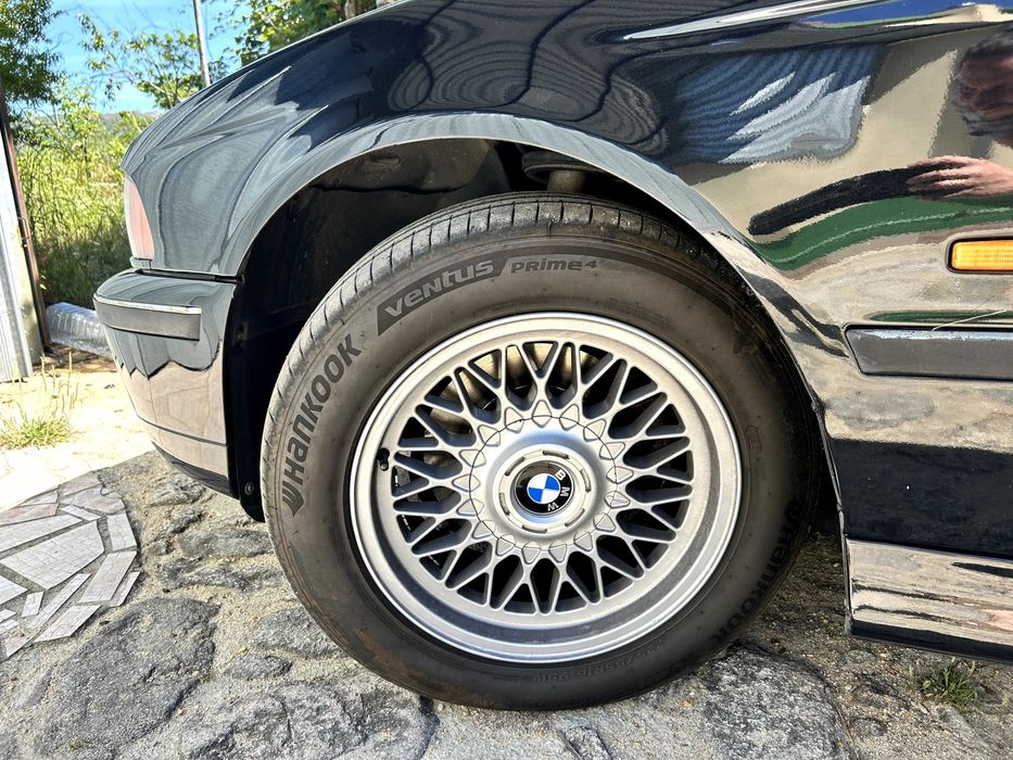 BMW 523i Touring E39 - Manual