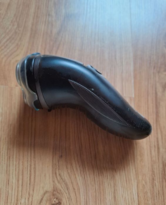 Електробритва Харків, модель "Мастер" НХ-8521 в робочому стані