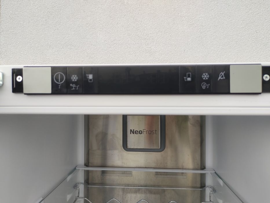 Холодильник BEKO 193 cm ,NOFROST, з Європи. Під забудову, вмонтування