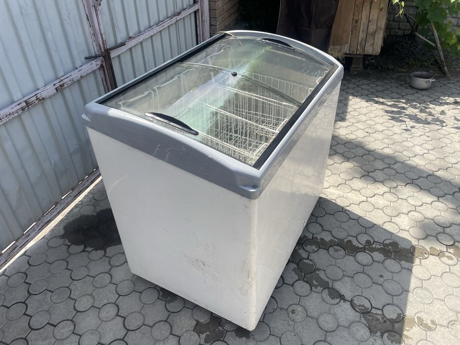 Продам морзильну камеру  (ларь)
