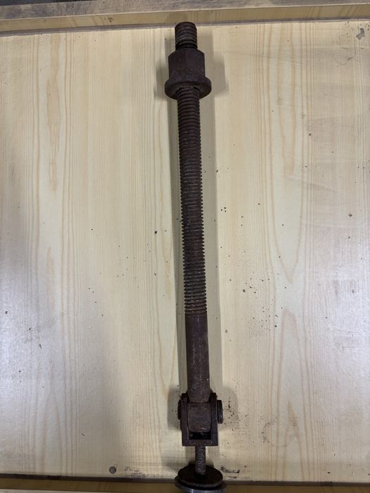 Śruby trapezowe trzy rodzaje