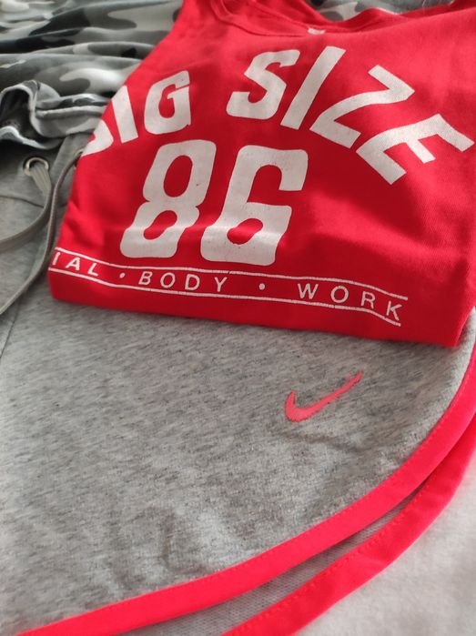 Spodenki NIKE, 2 sztukii koszulek