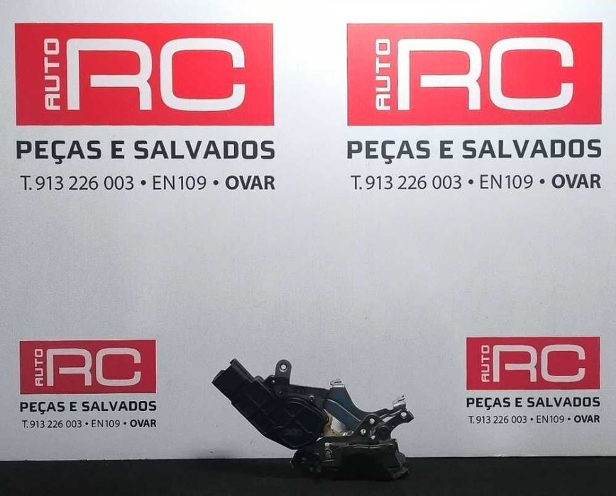 Fechadura / Fecho Porta Trás Direito - TOYOTA COROLLA