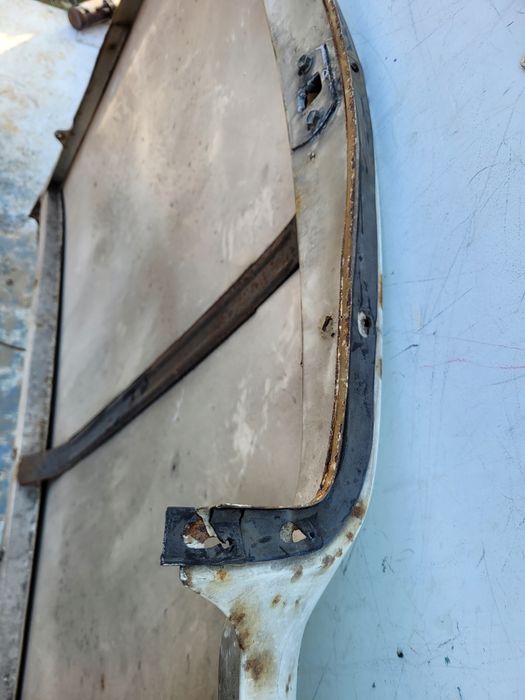 mercedes w114 w115 maska pokrywa silnika