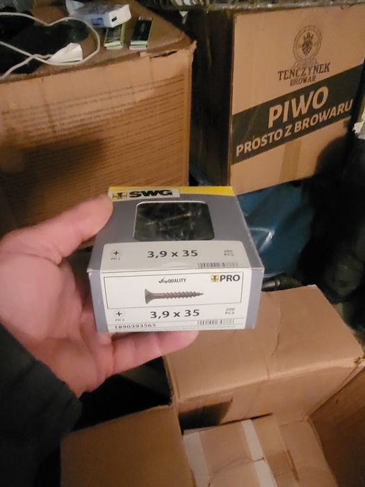 Wkręty gipsowo kartonowe  3,9 x 35 200szt