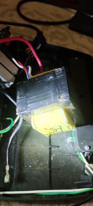 Безперебійник APC Back-UPS ES 700 на відновлення!