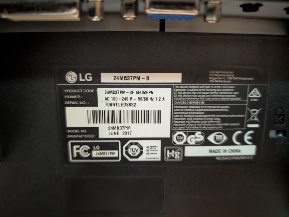 Монітор LG 24 дюйми