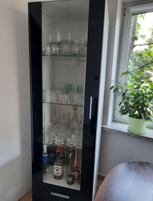 Nowy szklany front do witryny 150*60