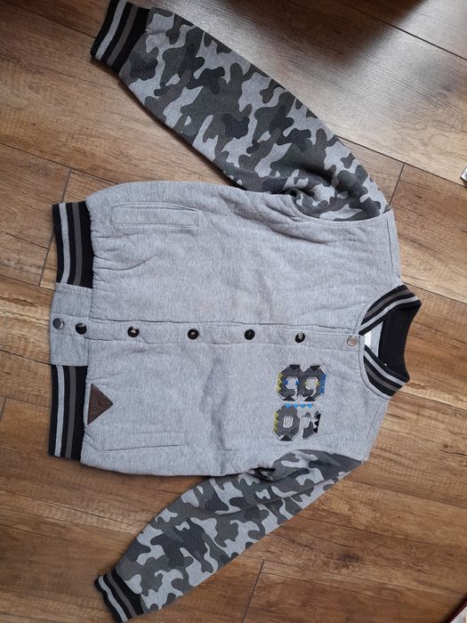 Smyk r. 134 ciepła bluza moro piękna
