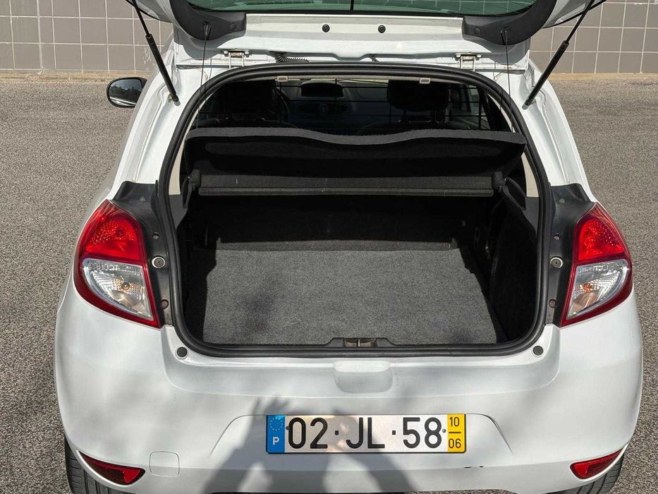 Renault Clio 1.5 dCi Comercial – Muito Económico