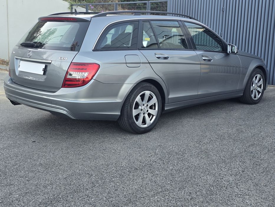 Mercedes-Benz C 200 — fotografia 7