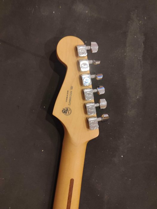 Guitarra Fender Stratocaster Player made um Mexico