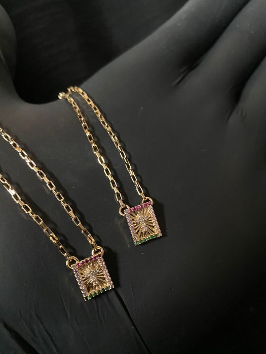 Colar banhado a ouro