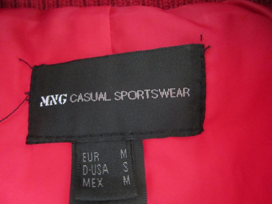 Colete Vermelho de Senhora Forrado com Bolsos Mango Tam M Usado