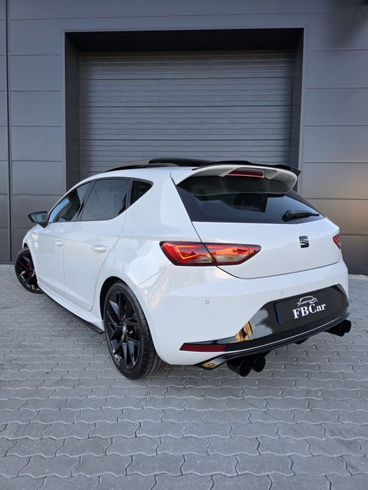 Seat Leon FR 5F LOOK CUPRA