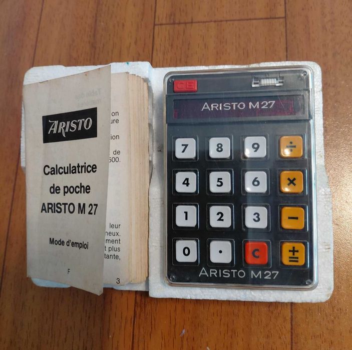 Calculadora Aristo M27