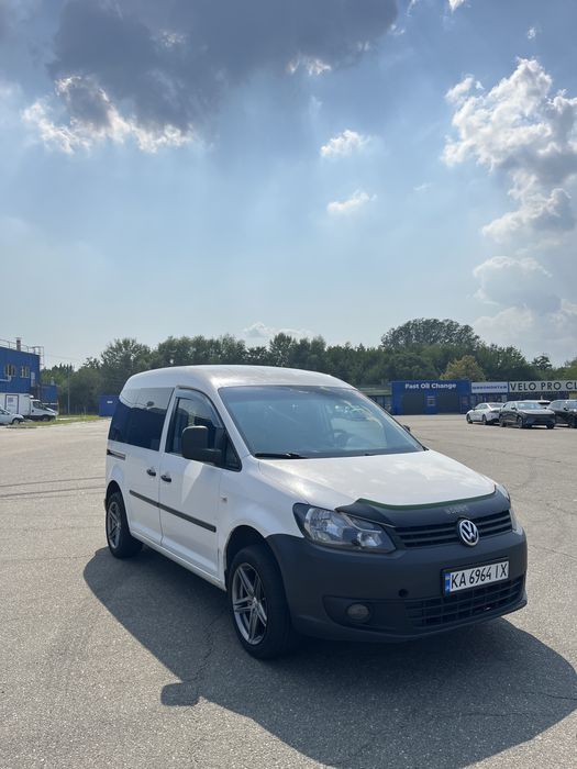 Продам Volkswagen Caddy 1.6TDI 2011