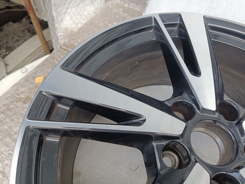 Audi A5 rs5 a4 RS4 A6 inne modele felga pojedyncza 18 cali 8y0 et46